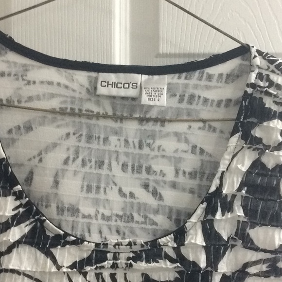Chico’s printed top - Picture 3 of 5